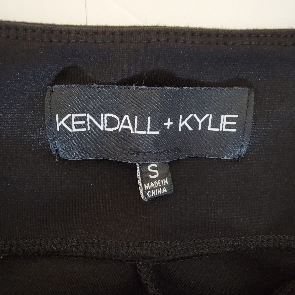 Kendall & Kylie High Waisted Black leggings Size Small - Picture 3 of 7
